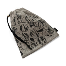 Load image into Gallery viewer, Silkscreen Printed Harris Tweed Drawstring Bag