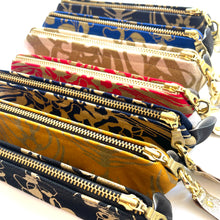 Load image into Gallery viewer, Poppy Silkscreen Printed Cotton Pouch